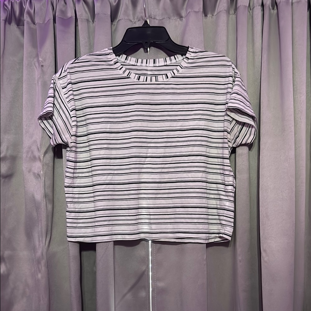 Lululemon Athletica Black and White Boxy Crop T-Shirt